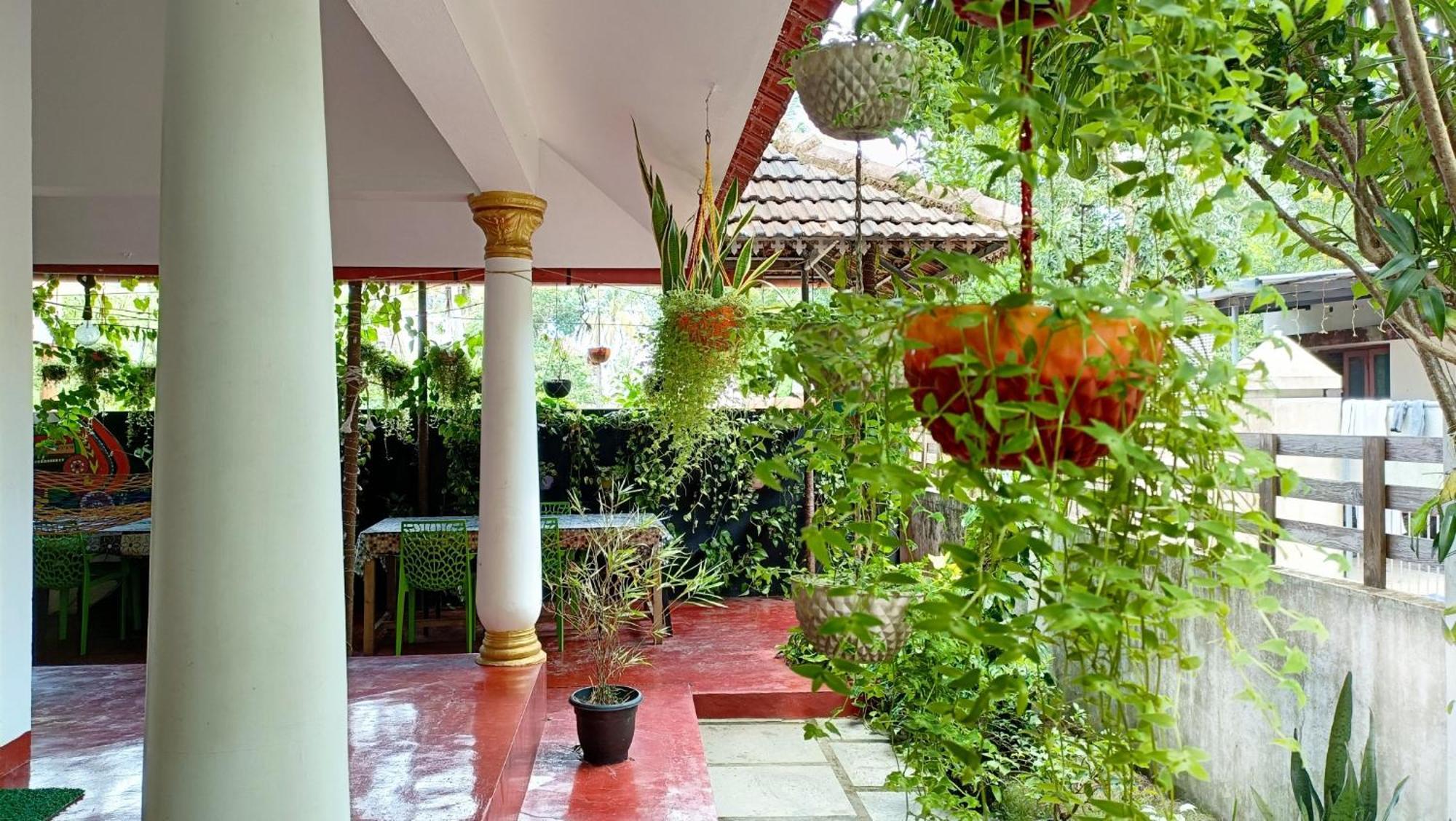 Marari Beach Cleetus Homestay Mararikulam Ngoại thất bức ảnh